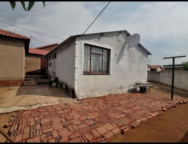 4 BEDROOM PROPERTY TO RENT IN SOSHANGUVE F